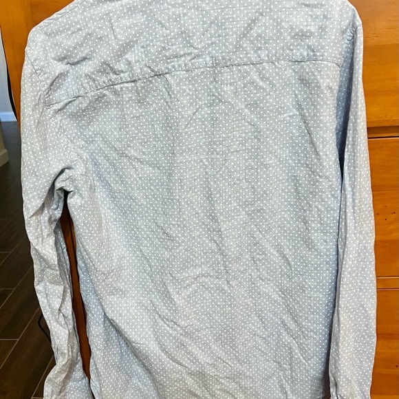 Club Monaco Women’s Skim Fit Button-Up Shirt Long Sleeve. Lt Blue White Dots PS - Picture 3 of 3